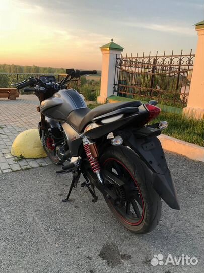 Мотоцикл Stels Flame 200