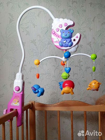 Музыкальная карусель (мобиль) на детскую кроватку
