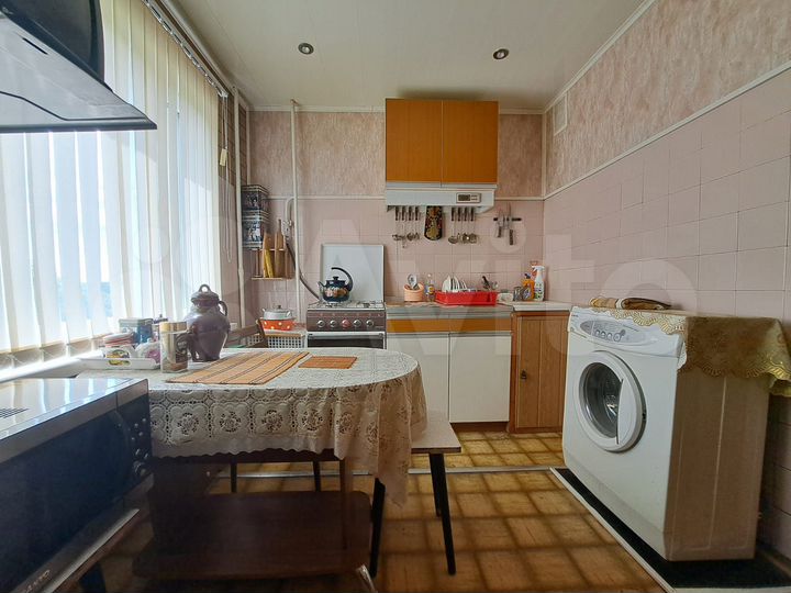 2-к. квартира, 47 м², 8/9 эт.