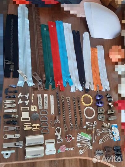 Швейная фурнитура Бахрома Молнии Опушки и др. Торг