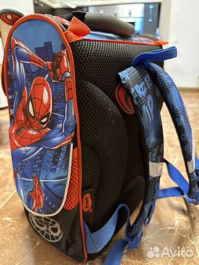 Школьный рюкзак