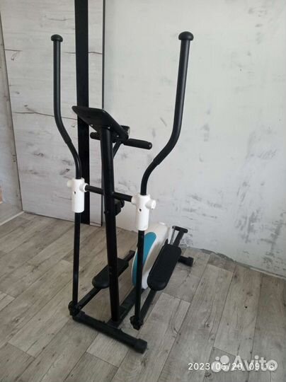 Эллиптический тренажер