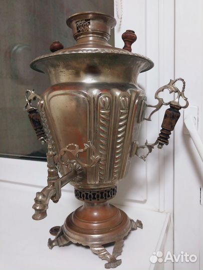 Старинный самовар