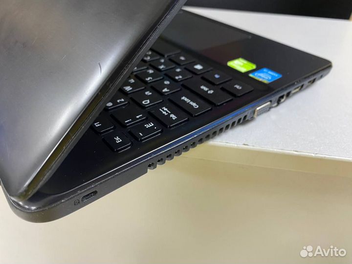 Ноутбук Acer i3 / SSD 240GB / GT 820M