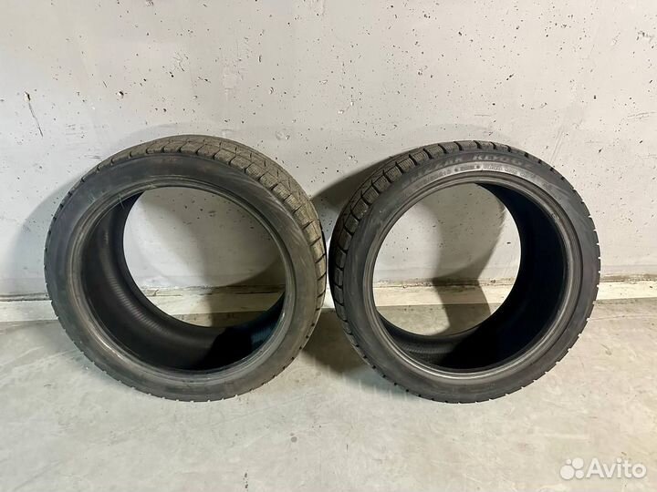 Bridgestone Blizzak VRX 275/35 R18