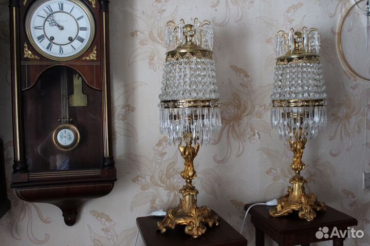 Антикварный постамент консоль И светильники