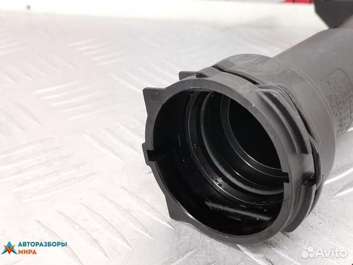 Патрубок радиатора BMW 5 G30/G31 2018 11538596429