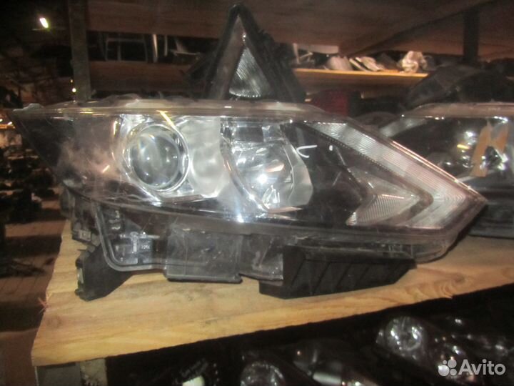 Фара правая Nissan Qashqai с 2013 100-18013