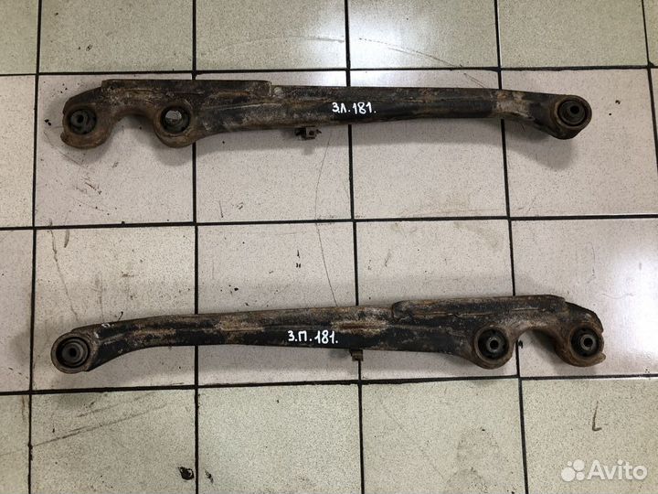 Рычаг задней подвески Mitsubishi Montero Sport 1