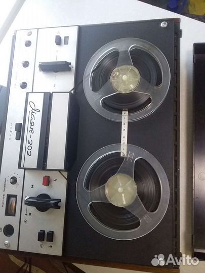 Катушечный магнитофон