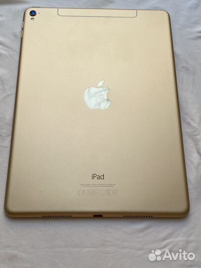iPad Pro 9,7 (A1674)