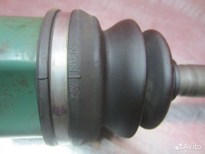 Привод передний правый Mitsubishi Grandis DBA-NA4W