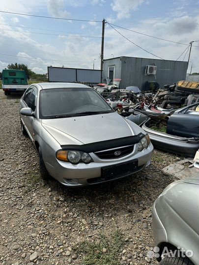 В разборе Kia Shuma