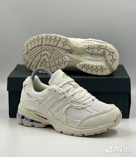 Новые Кроссовки New Balance 2002R Люкс