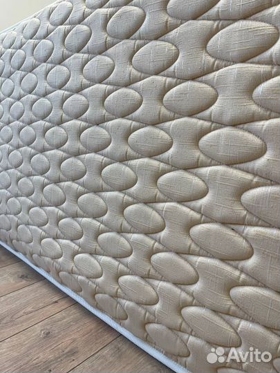 Матрас супер-комфортный 70 190