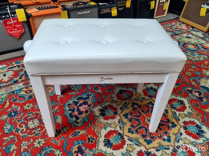 Банкетка для фортепиано