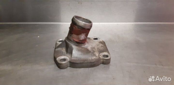 Фланец системы охлаждения Nissan Maxima A32 VQ30DE