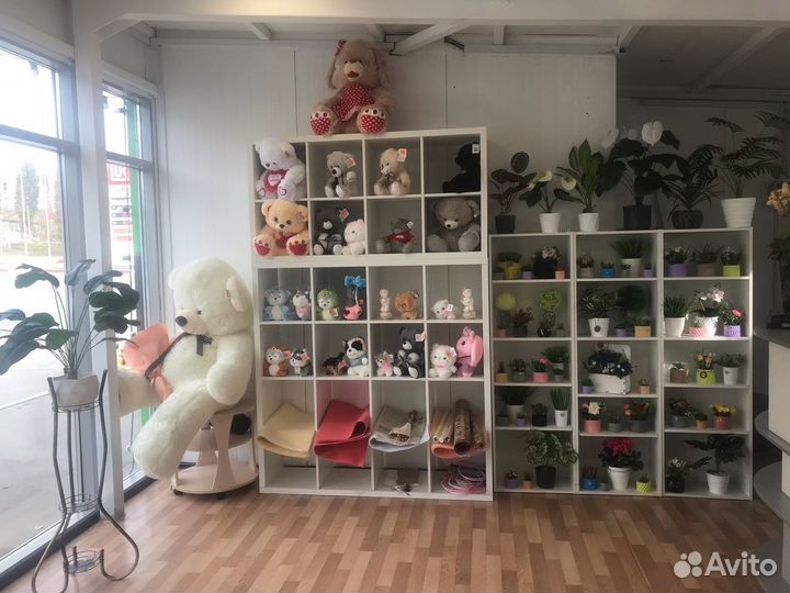 Магазин цветов и подарков. Готовый бизнес