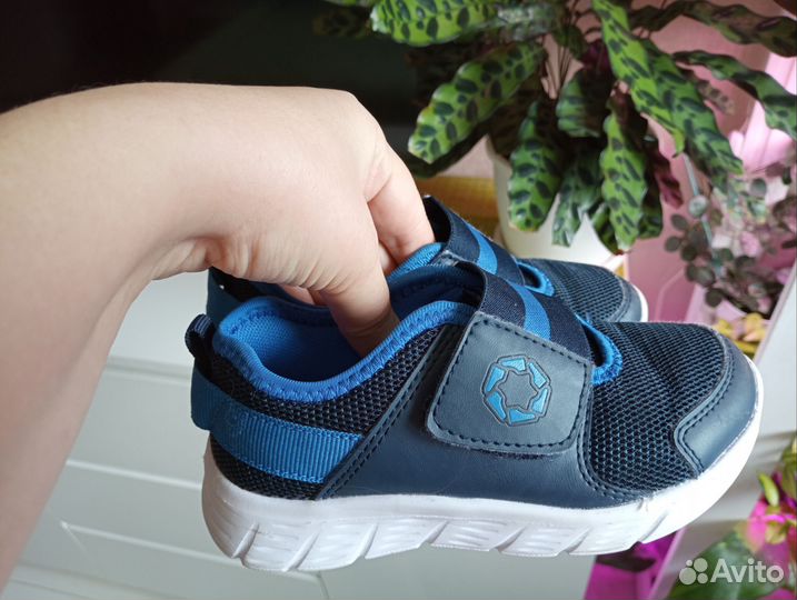Кроссовки на мальчика 28 размер