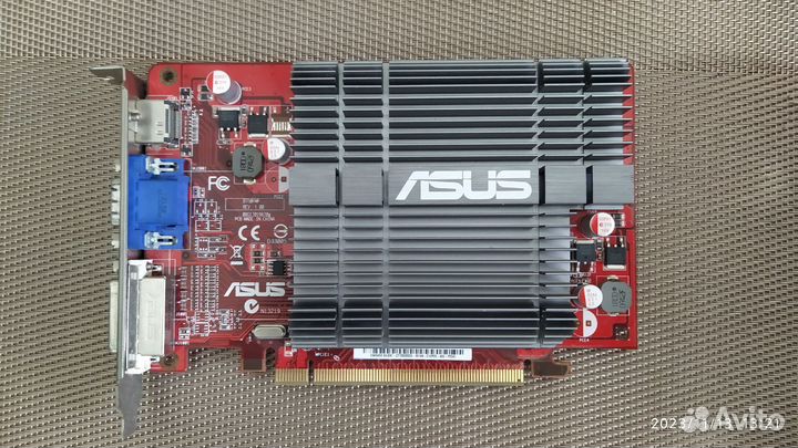 Видеокарта asus ATI radeon HD 5450 1 гб EAH5450