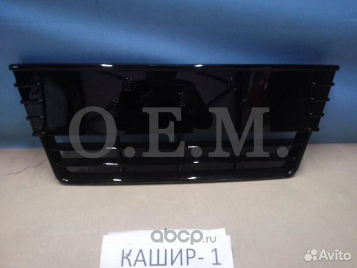Решетка в бампер нижняя Ford Focus 3 2011