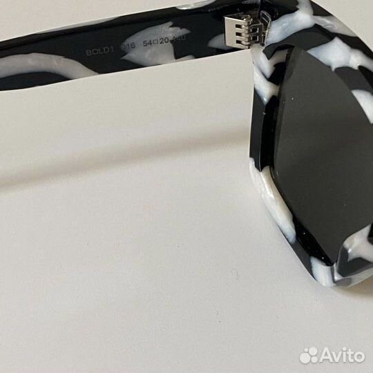 Очки Saint Laurent