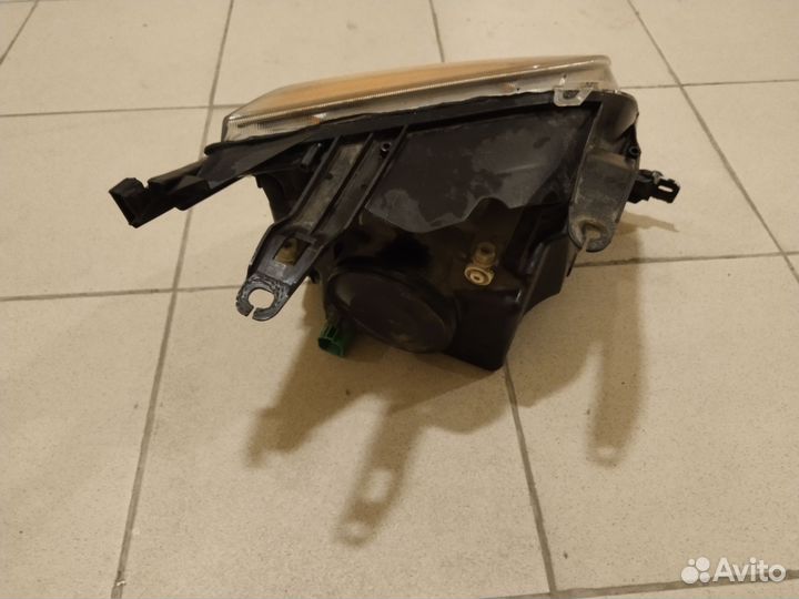 Фара передняя левая Ford Fusion