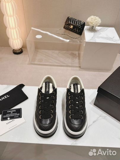 Кроссовки кожаные Chanel