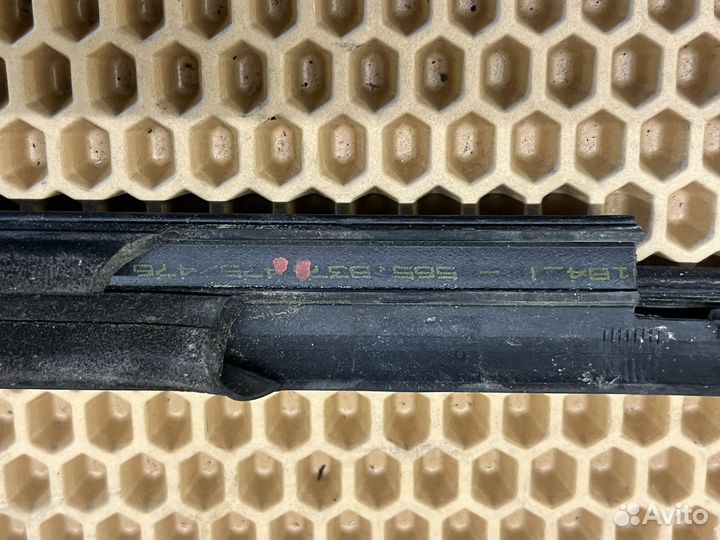 Уплотнитель стекла двери передней skoda