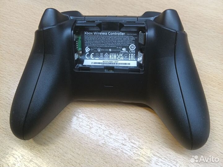 Microsoft Xbox Wireless Controller оригинал