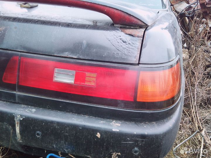 Стоп сигналы Тойота Карина ед