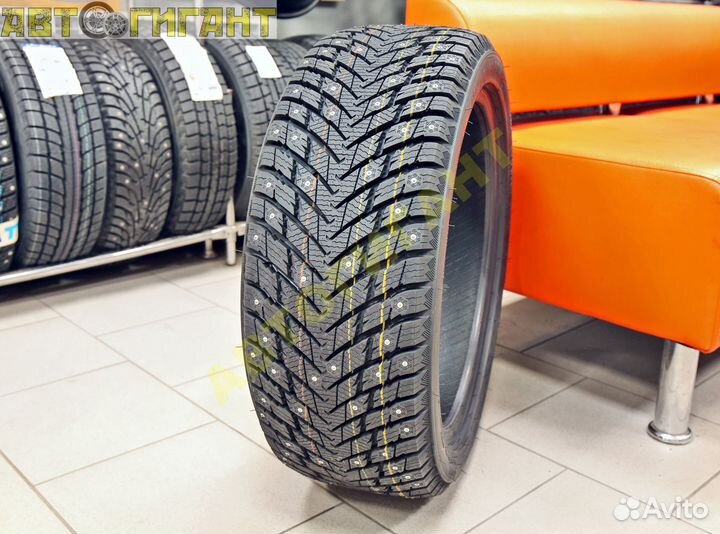 Roadmarch Winter X PRO Studs 68 195/55 R16