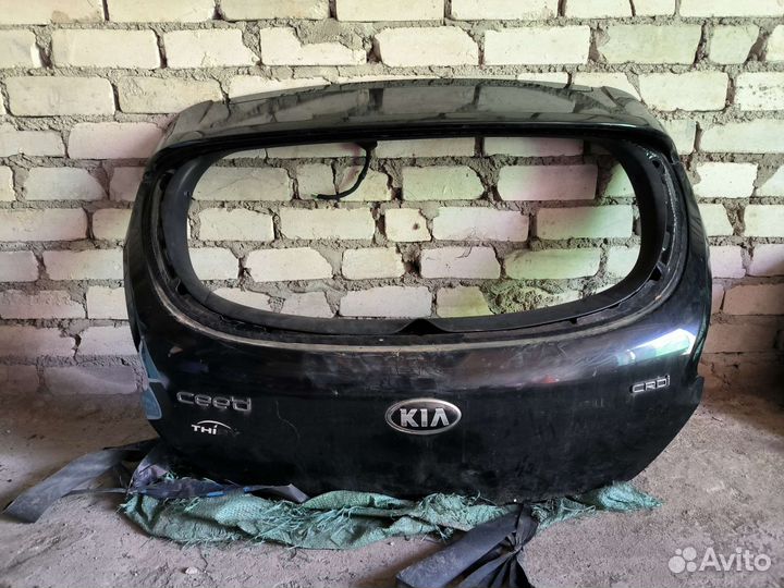 Крышка багажника Kia ceed pro