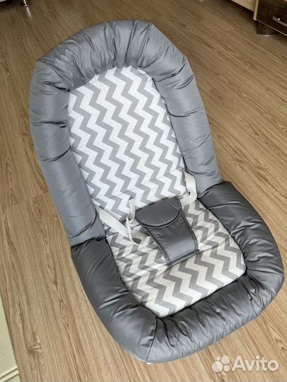 Шезлонг детский