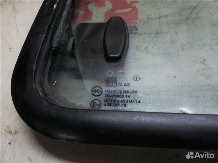Стекло боковое заднее правое Ssangyong Istana 631