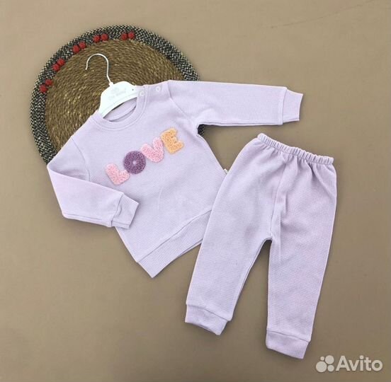 Костюм на девочку новый