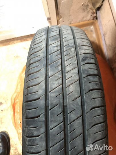 Goodyear EfficientGrip 165/70 R14