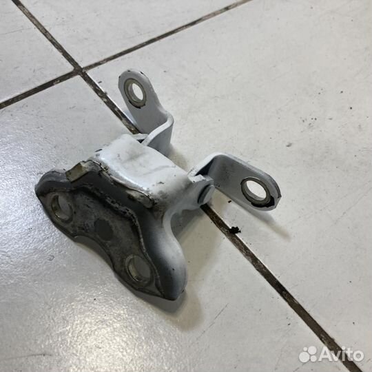 Петля двери задней правой верхняя Lexus GS GS350 L