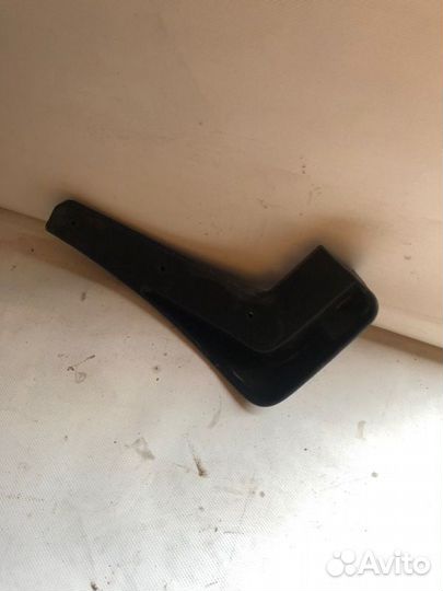 Брызговик задний правый Kia Sportage