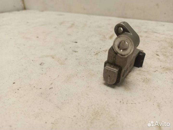 Натяжитель ремня грм