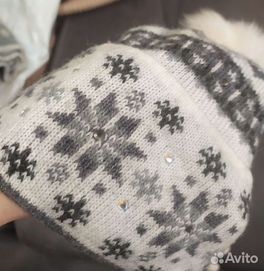 Вязаные шапка и снуд