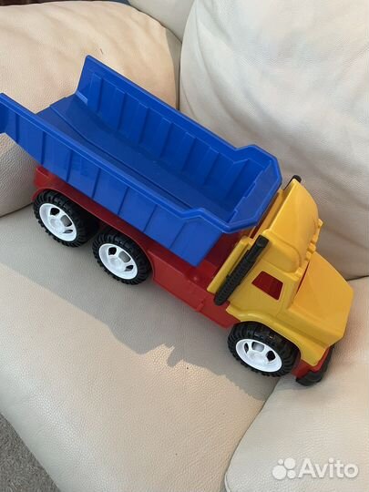 Детский грузовик
