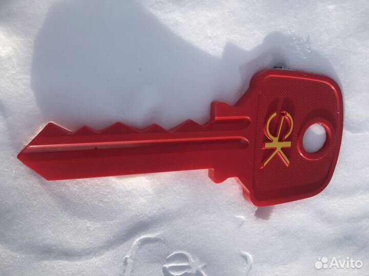 Ключ пластиковый