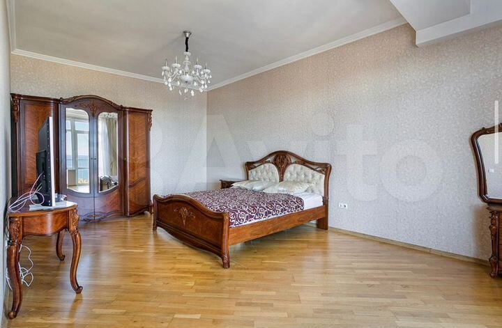 2-к. квартира, 70 м², 3/7 эт.