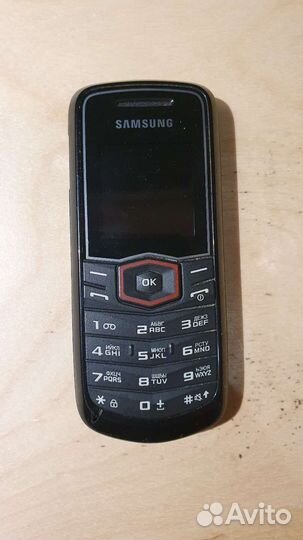 Телефон Samsung gt-e1081t