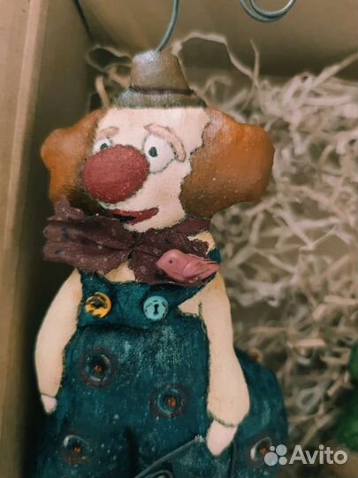 Клоун с кактусом