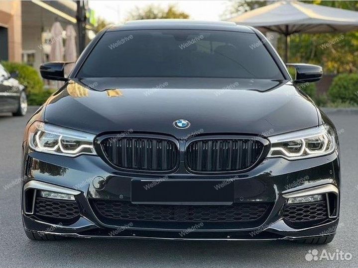 Обвес BMW 5 G30 с решеткой радиатора и спойлером