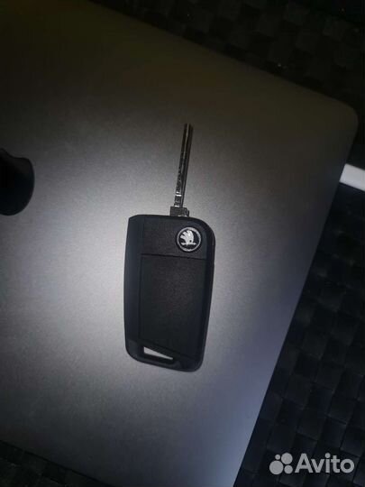 Выкидной ключ на skoda