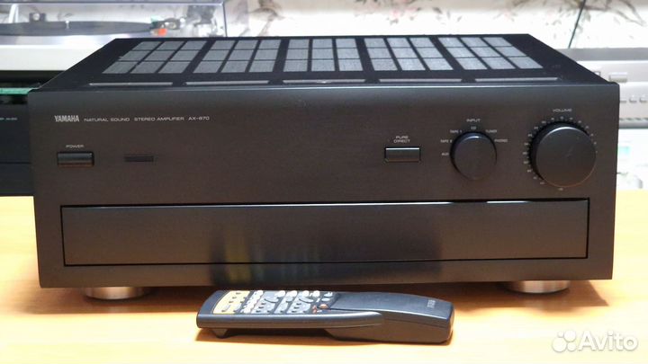 Yamaha AX870