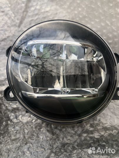 Противотуманки Led Toyota Voxy ZWR80-85 Koyo